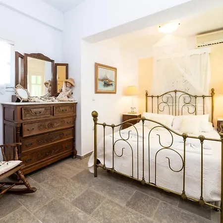 Guest house Areto 3*