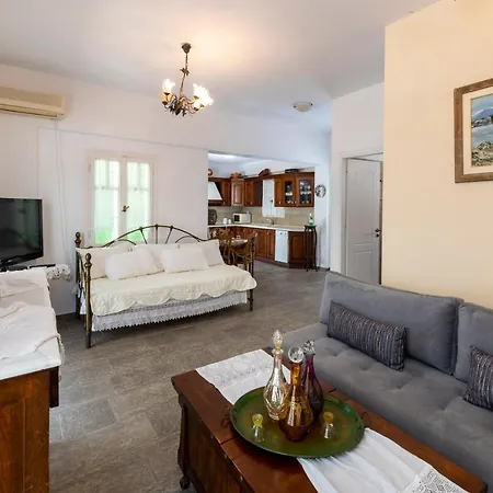 Areto ゲストハウス 3*