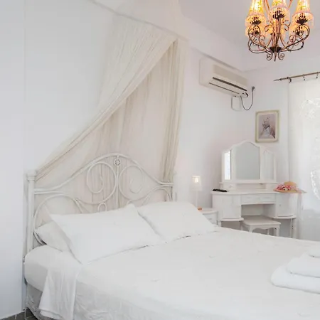 ゲストハウス Areto カマライ