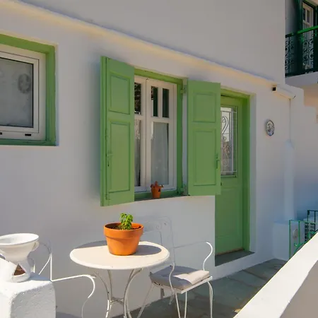 Areto Kamares (Sifnos)