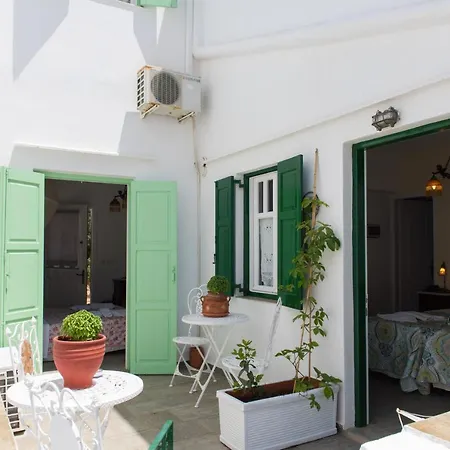 ゲストハウス Areto カマライ