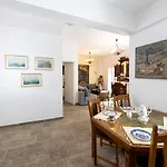 Areto בית הארחה 3*