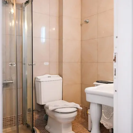 Areto Kamárai
