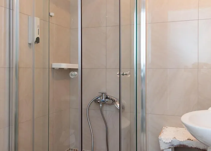 Affittacamere Areto 3*